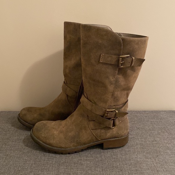 Brown Boots - Picture 3 of 3